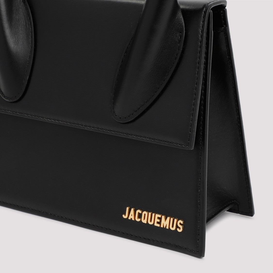 Jacquemus Le Grand Chiquito