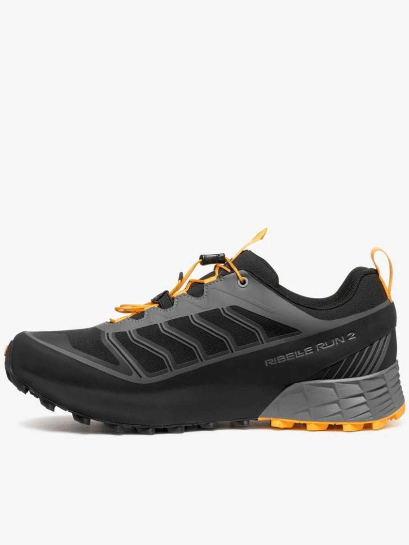 Scarpa Rugged Low-Profile Trail Sneakers With Vibrant Accents
