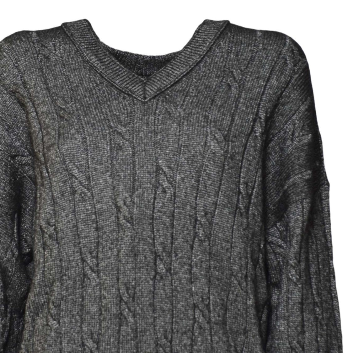 Solotre Classic Black Round Neck Sweater With Long Sleeves