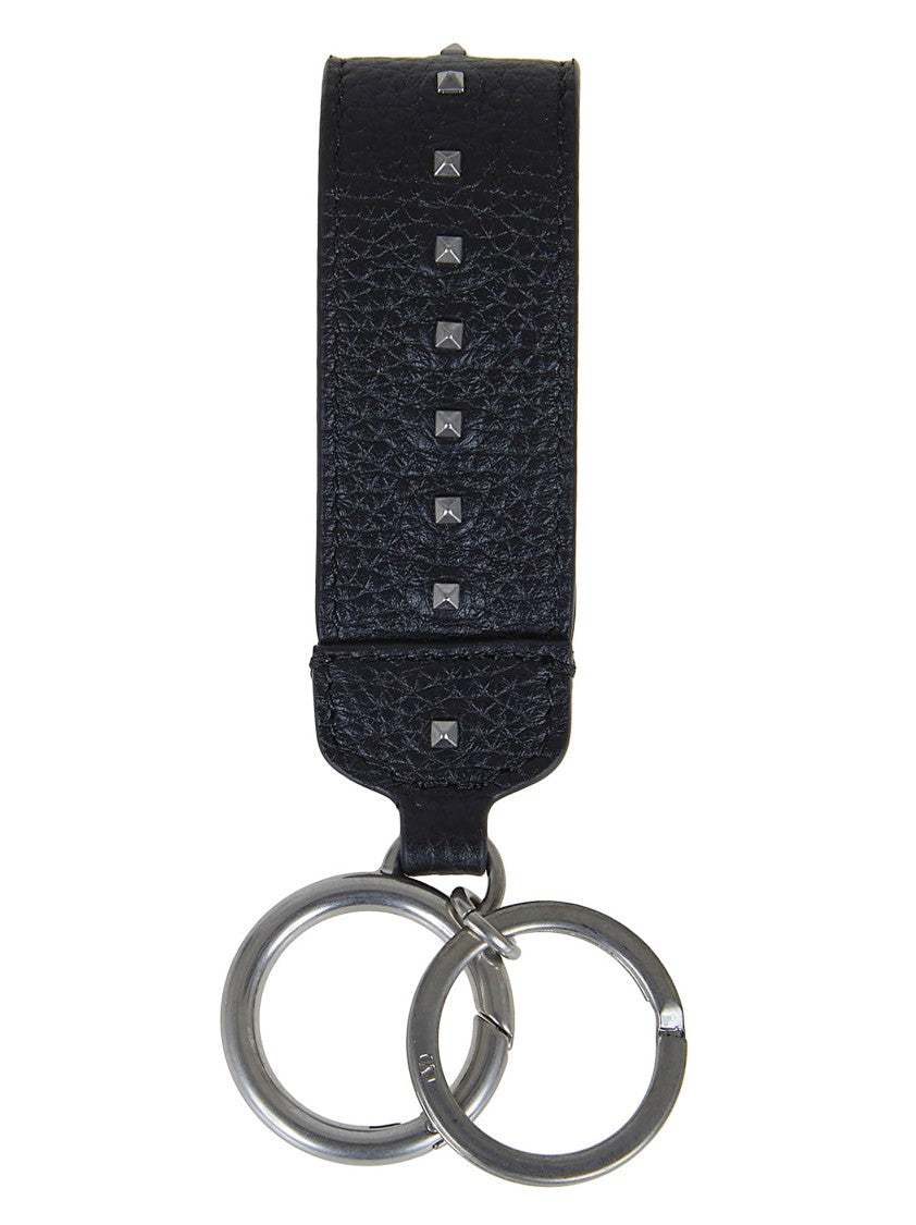 Valentino Garavani Rockstud Key Ring In Grainy Calfskin Leather