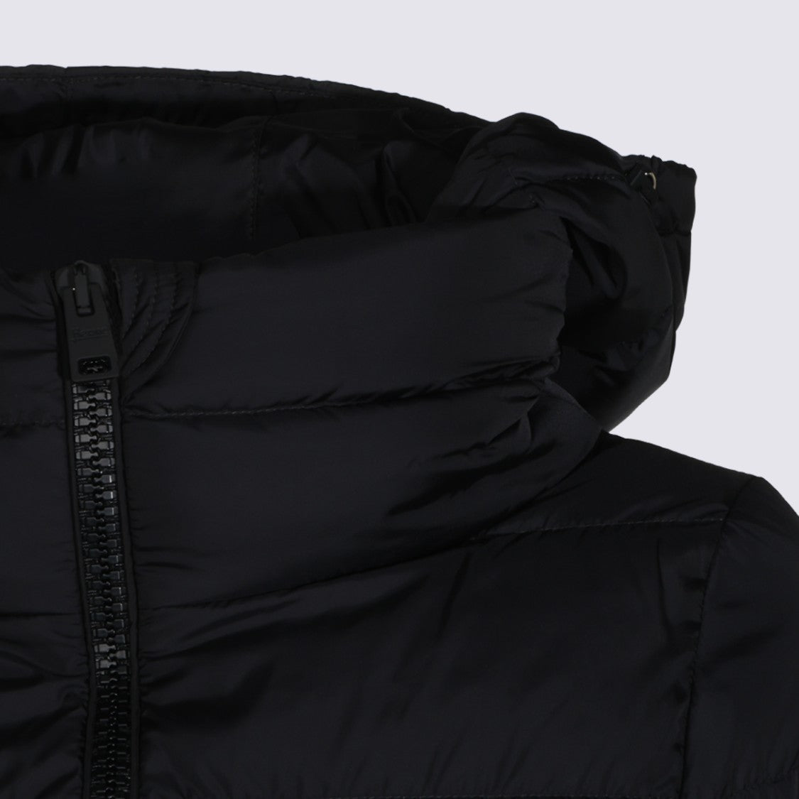 Herno High Collar Cropped Down Jacket