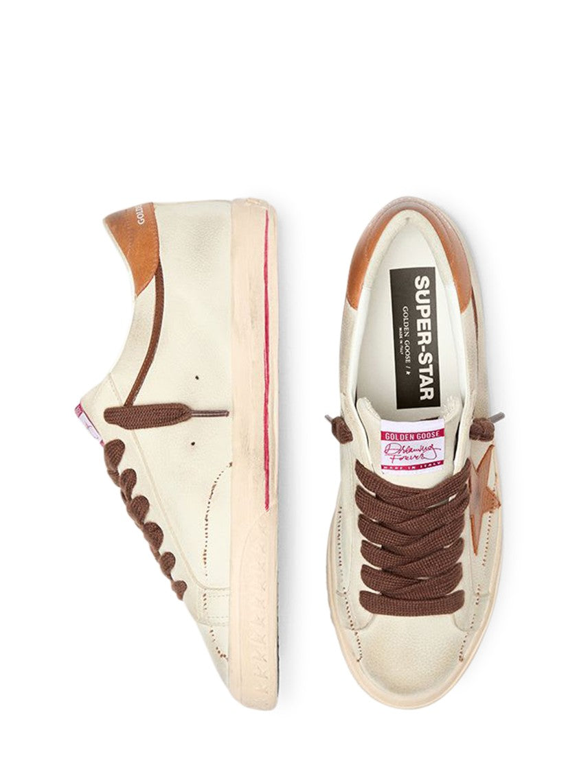 Golden Goose Vintage-Inspired Low-Top Sneakers With Distinctive Star Emblem