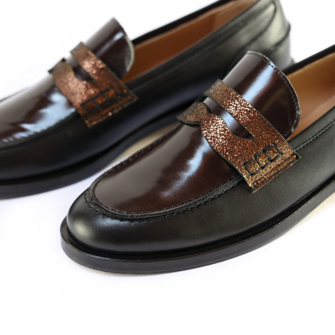 Ton Gout Polished Nappa Leather Moccasins With Textured Strap