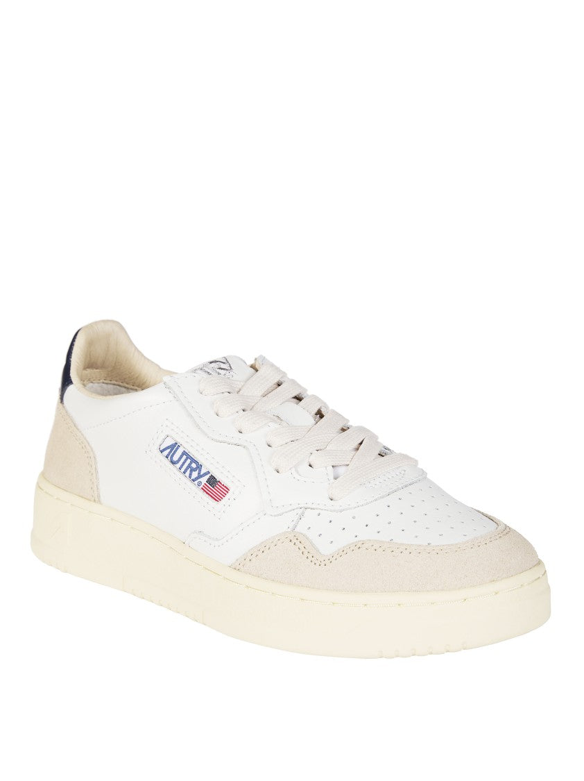 Autry White Medalist Low Ls28 Sneakers