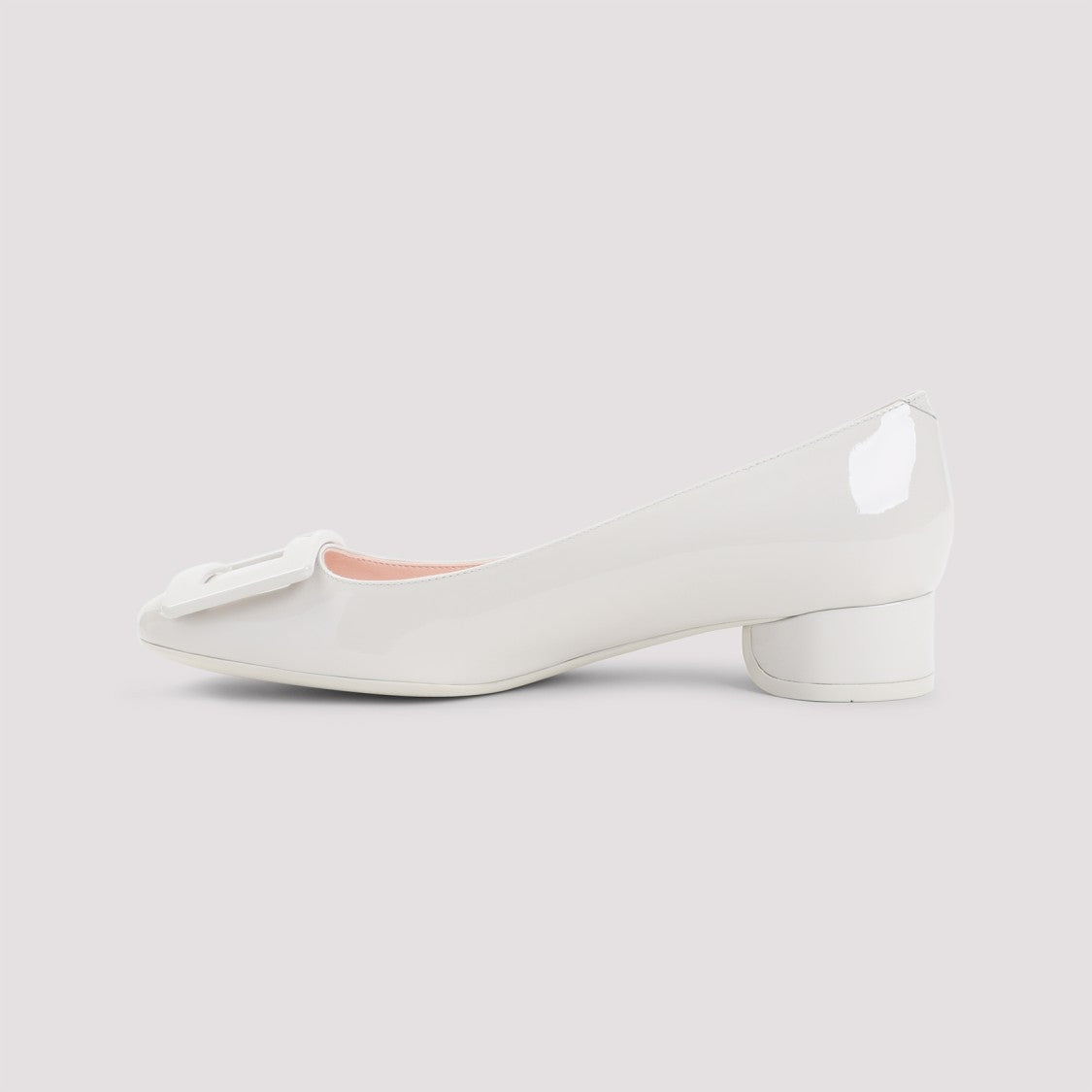 Roger Vivier Medium Ice White Leather Roundy Lacquered 25 Decollete