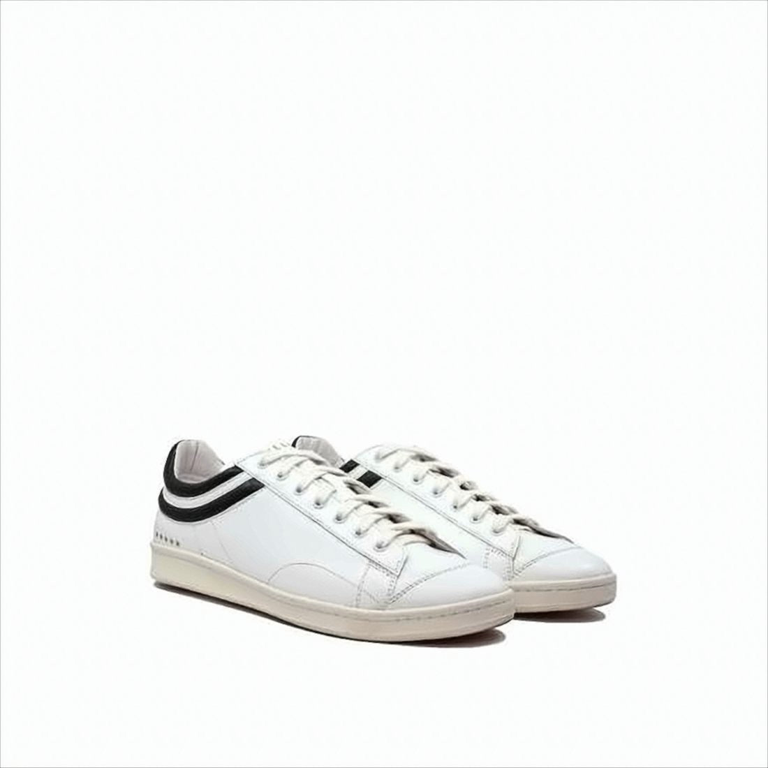 Helms Paris Smooth Calf Leather Low-Top Sneakers With Gold Star Detailing