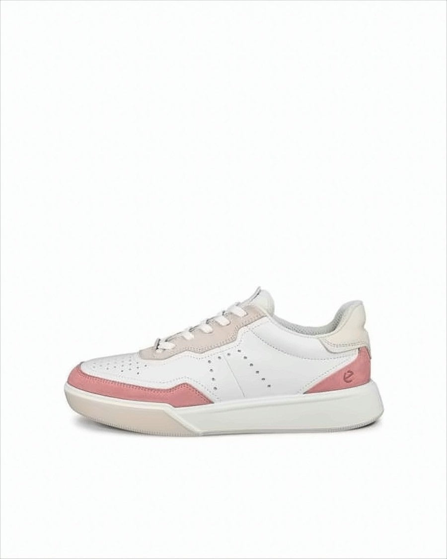 Ecco Low-Top Sneakers With Pink Suede Accents