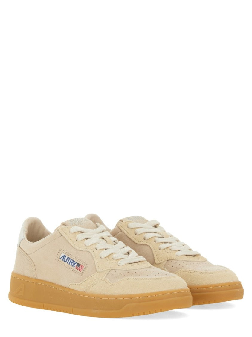 Autry "Medalist Low" Sneaker
