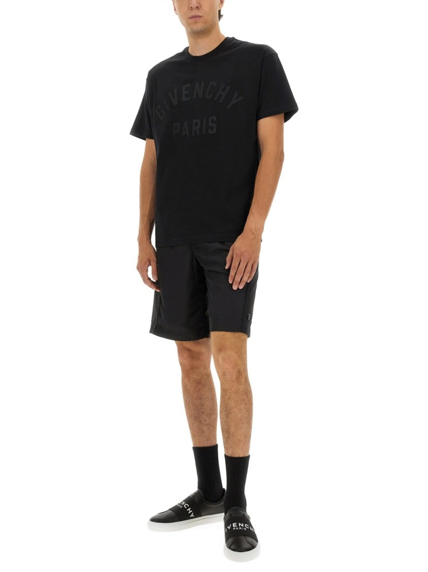 Givenchy Black Cotton T-Shirt With Bold Logo Print