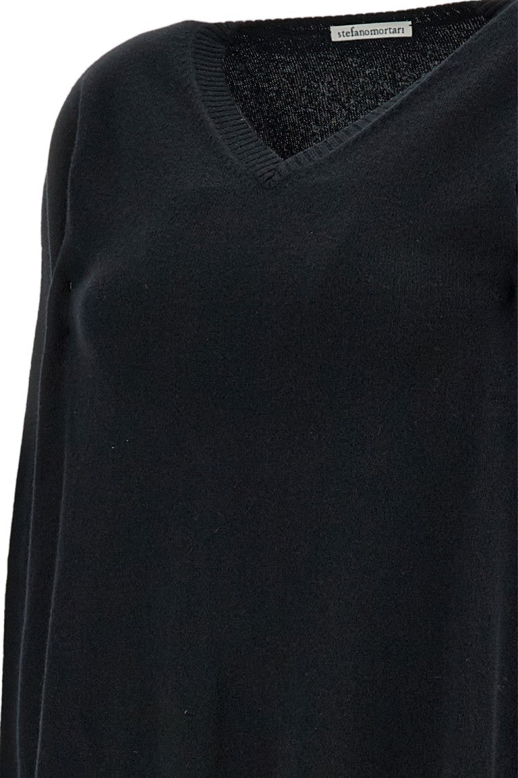 Stefano Mortari Classic Black Knitted Sweater With Versatile Design
