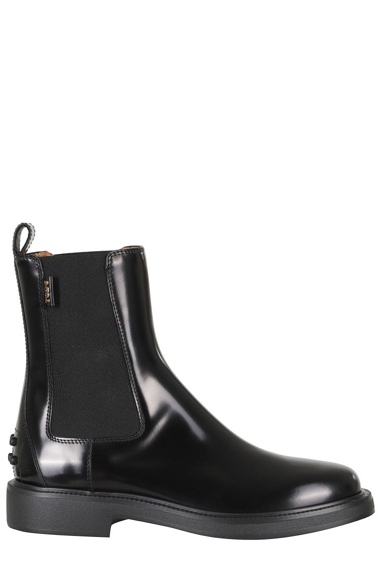Tod's Black Glossy Leather Rubber Sole Boots