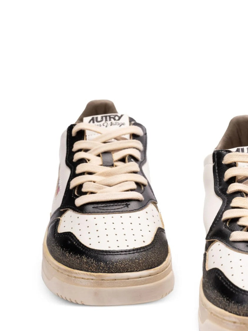 Autry White Medalist Sneakers