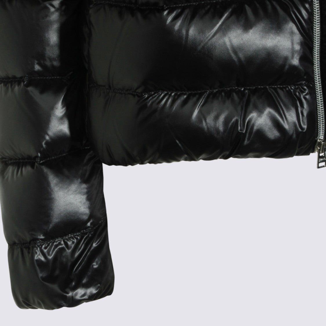 Herno Shiny Black Puffer Jacket With High Collar And Cropped Length