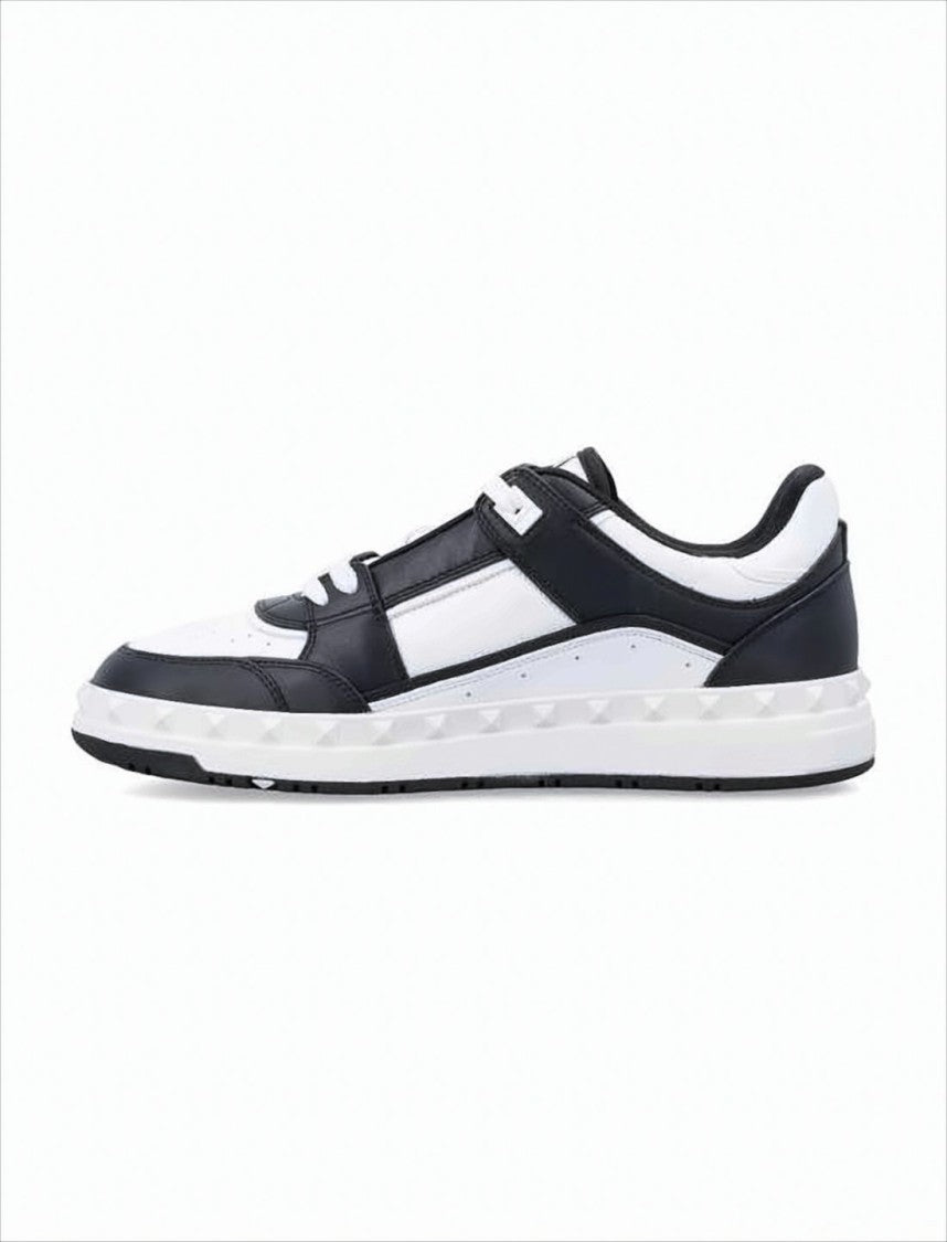 Valentino Low-Top Sneakers With Calf Leather Upper