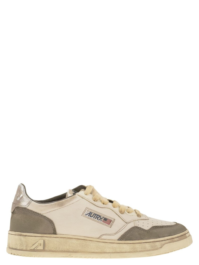 Autry Super Vintage - Leather Sneakers