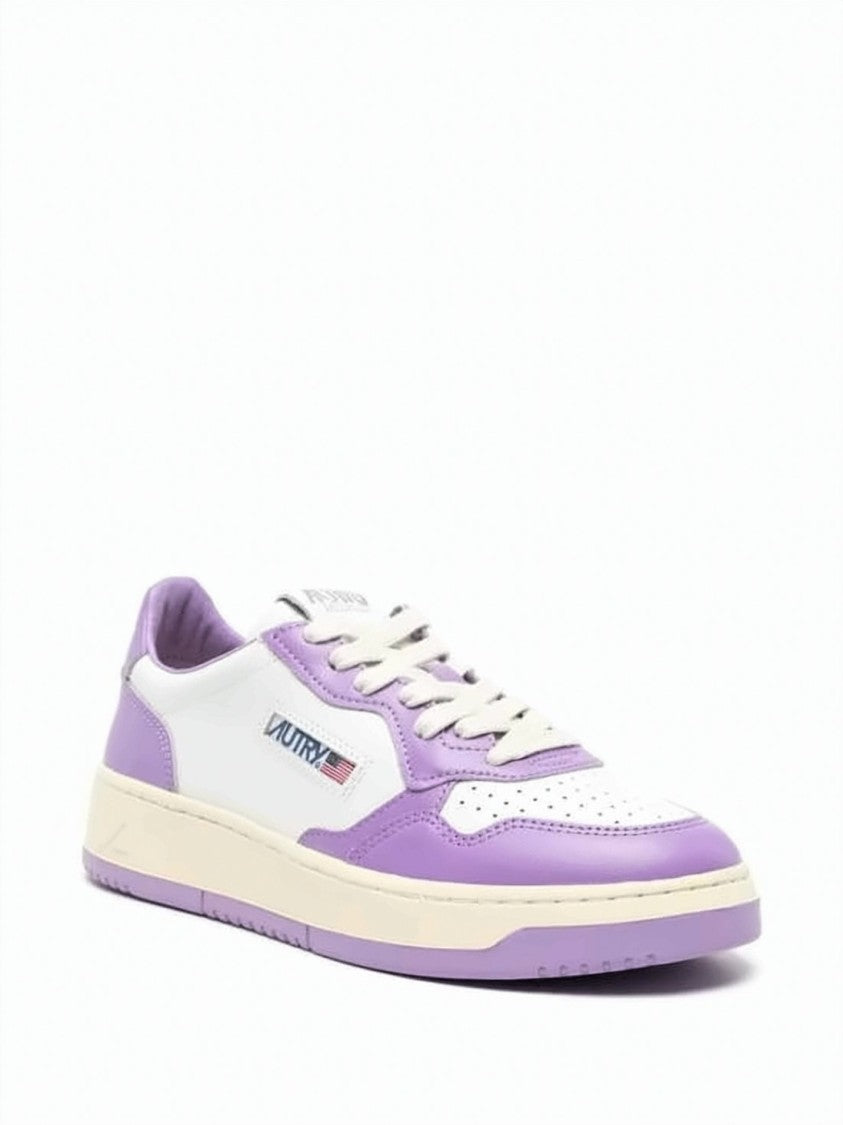 Autry Smooth Leather Low-Top Sneakers With Lavender Detailing