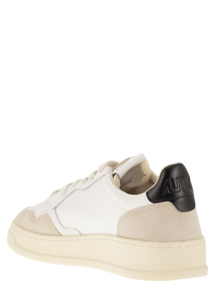Autry Medalist Low - Leather And Suede Sneakers
