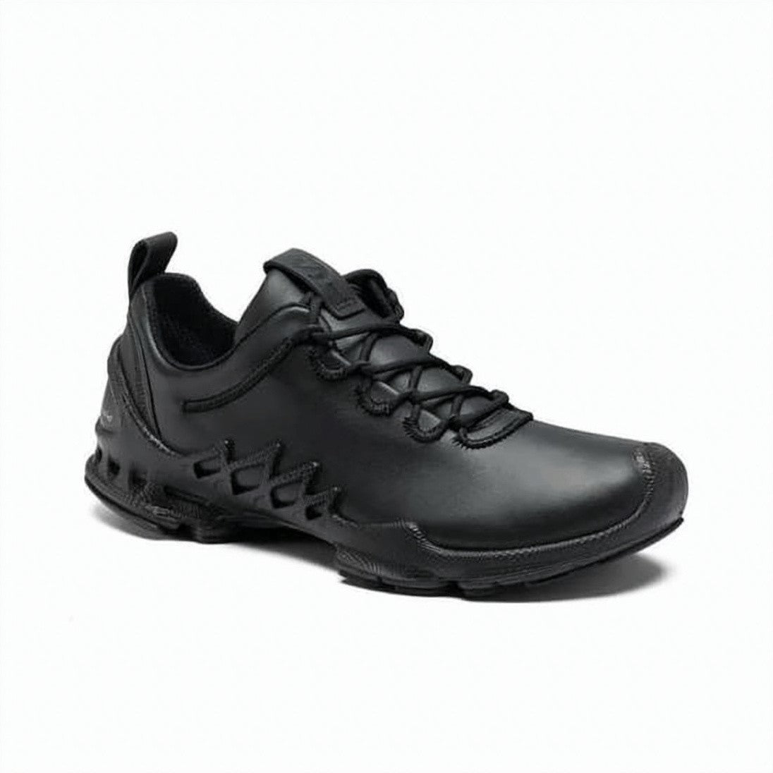 Ecco Black Smooth Leather Matte Outsole Sneakers