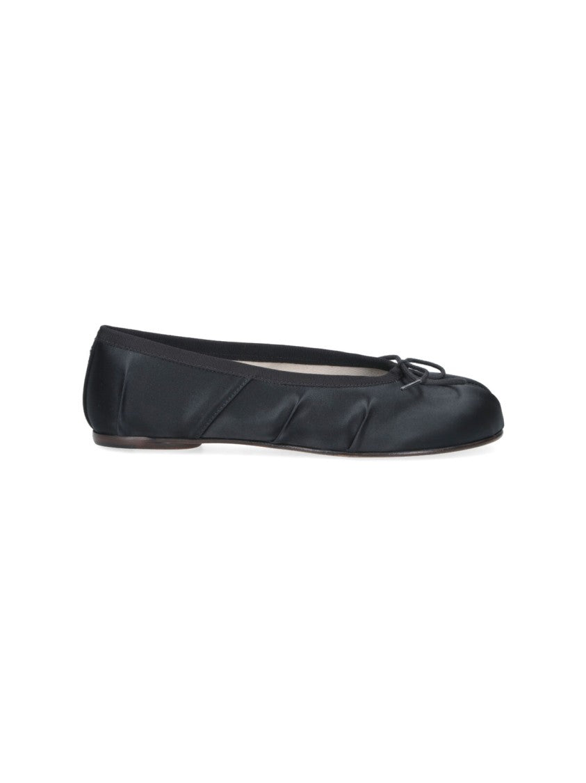Maison Margiela Black Flats With Rounded Toe And Low-Profile Sole