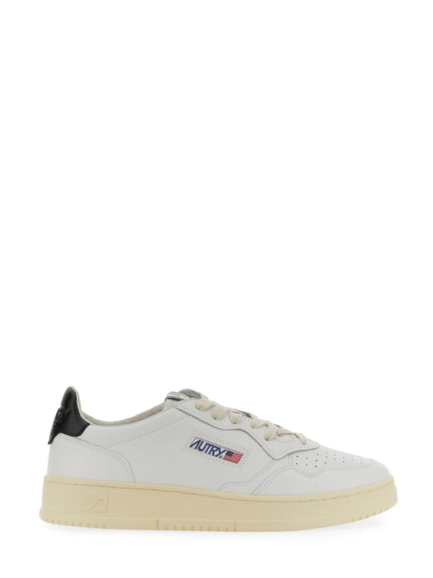 Autry Medalist Low White Cow Leather Sneakers