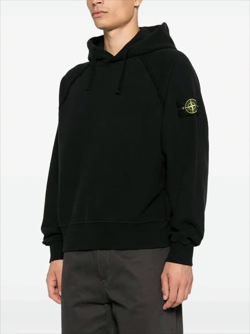 Stone Island Relaxed Fit Black Hoodie With Distinctive Patch Logo