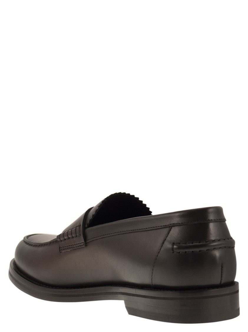 Doucal's Leather Penny Loafer