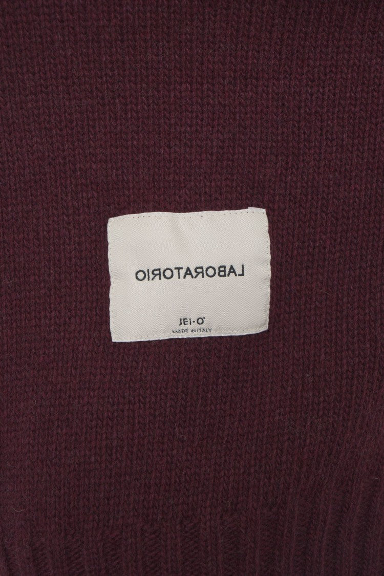Jeio Crew Neck Burgundy Sweater With Visible Stitching And Ribbed Details