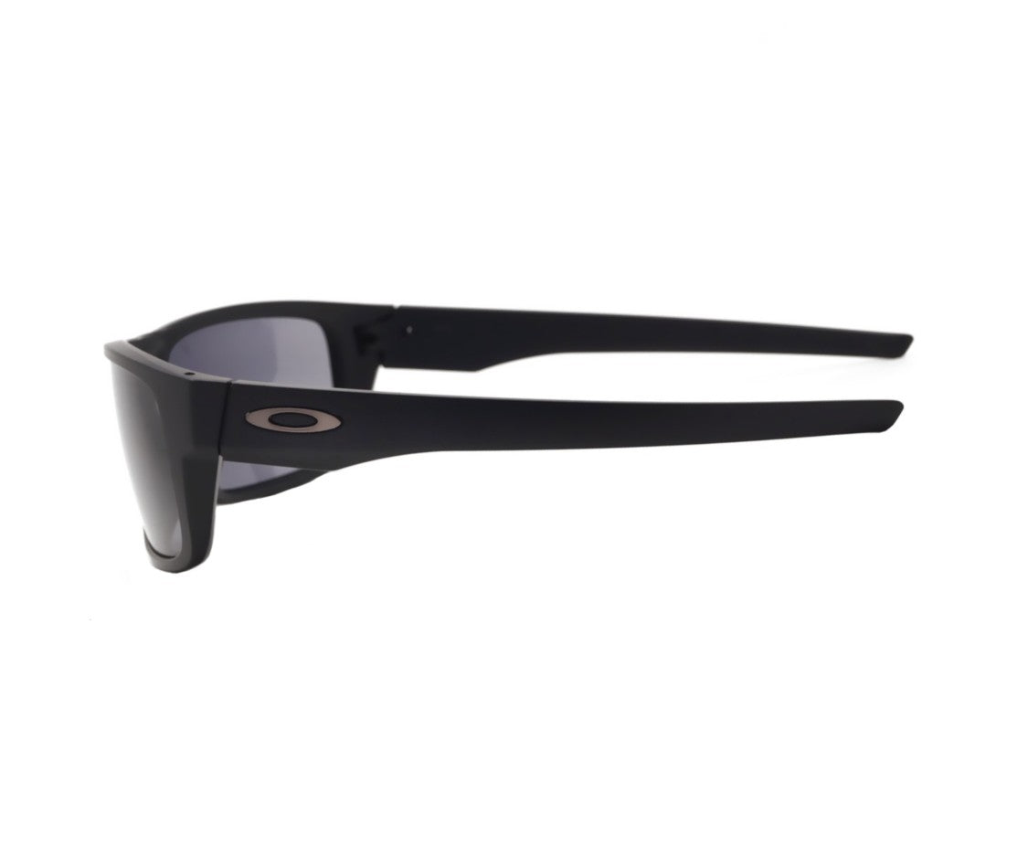 Oakley Bold Rectangular Frame Sunglasses With Dark Tinted Lenses