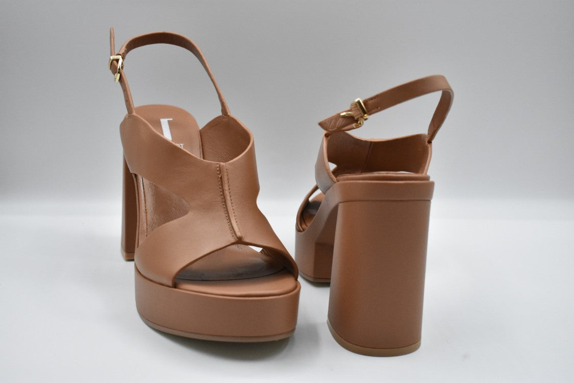 Jeannot Low-Cut Leather Shoes With Open Toe And Ankle Strap