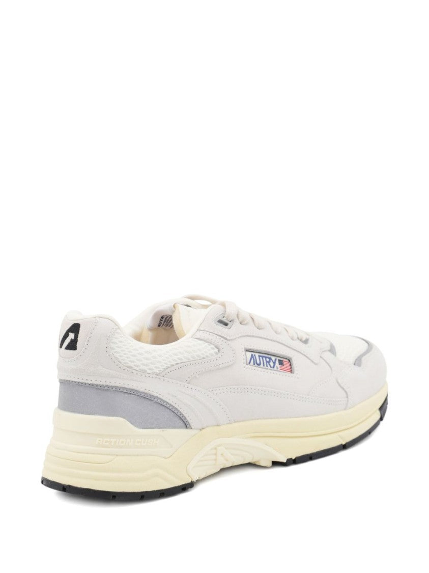 Autry Versatile White Sneakers With Suede