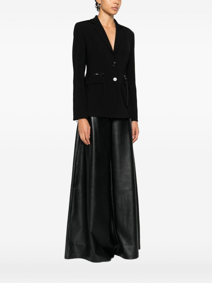 Pinko Tailored Black Jacket With Structured Silhouette