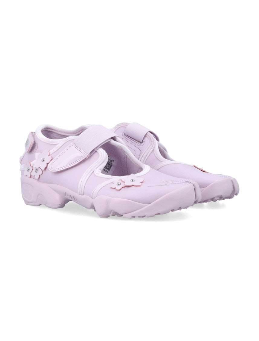 Nike Air Rift Flowers Floral-Appliqué Leather Split-Toe Sneakers