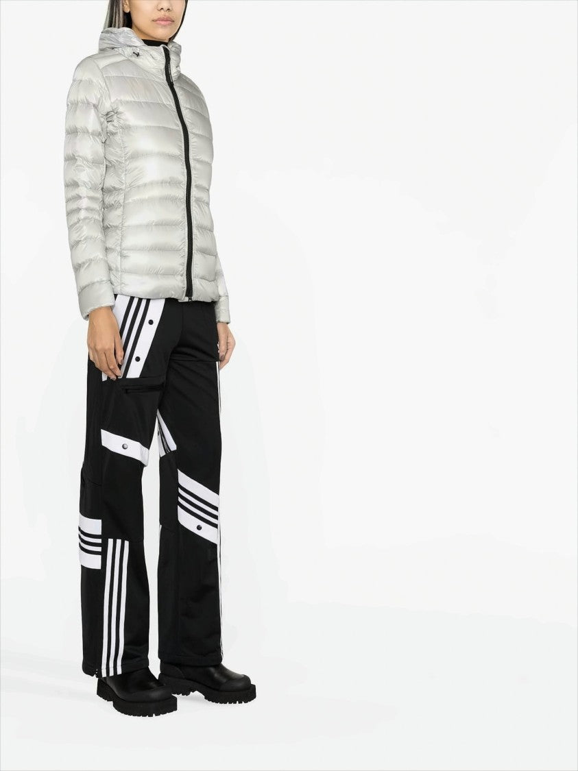 Canada Goose Fitted Silver Puffer Jacket With Adjustable Hood And Extended Cuffs