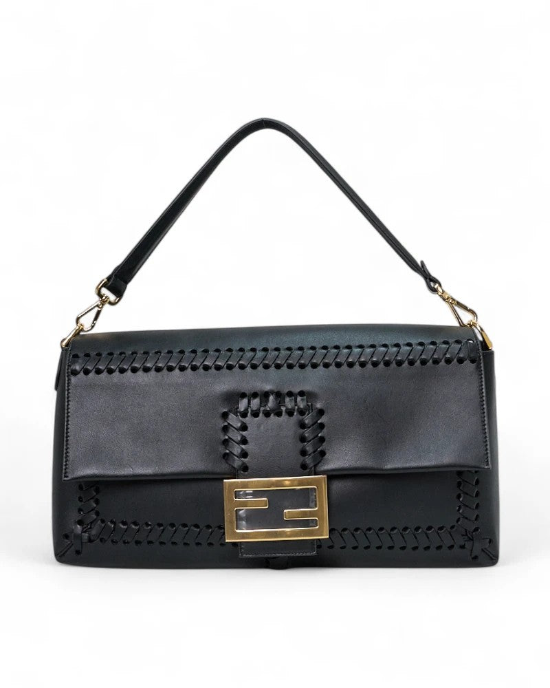 Fendi Maxi Baguette In Black