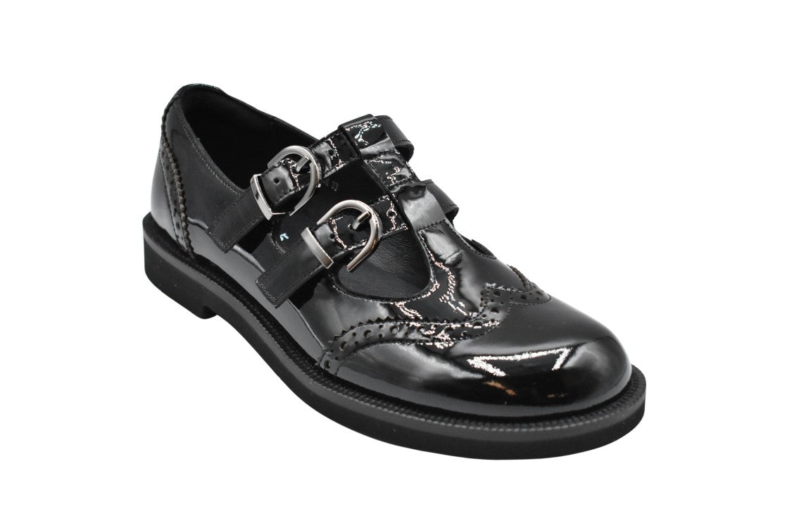 Jeannot Black Patent Low Shoes With Brogue Detailing