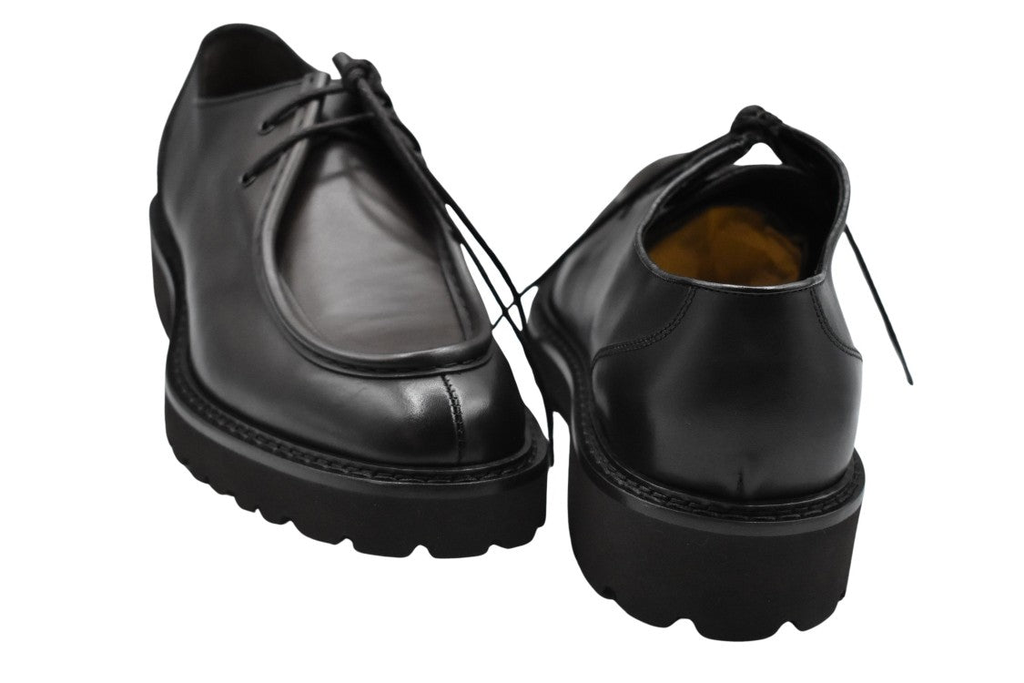 Doucal's Brown Low Schuhe With Polished Leather Upper