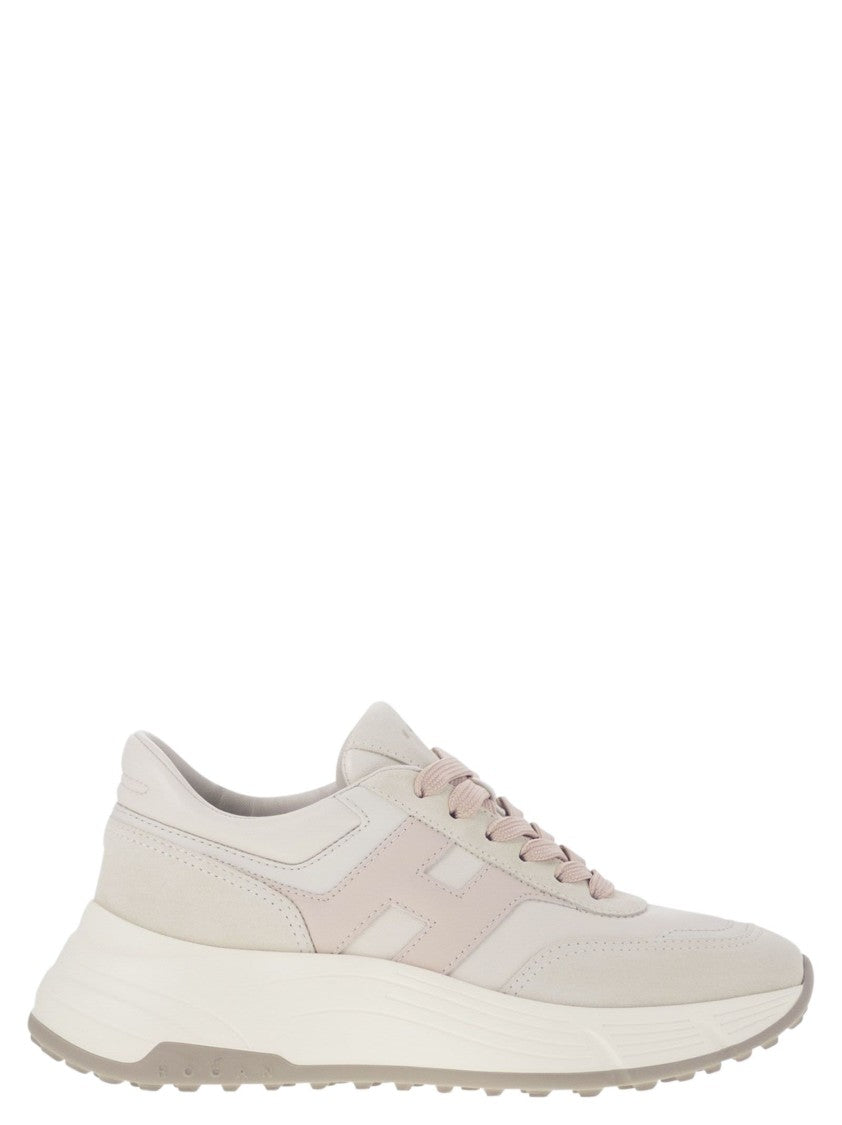 Hogan Hi-Fi Trainers With Side H
