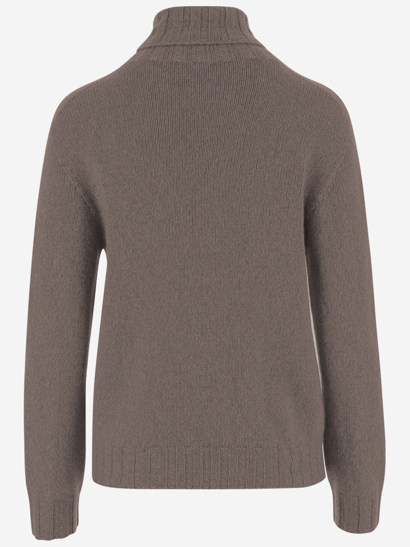 Oliver Lattughi Beige Cashmere Sweater