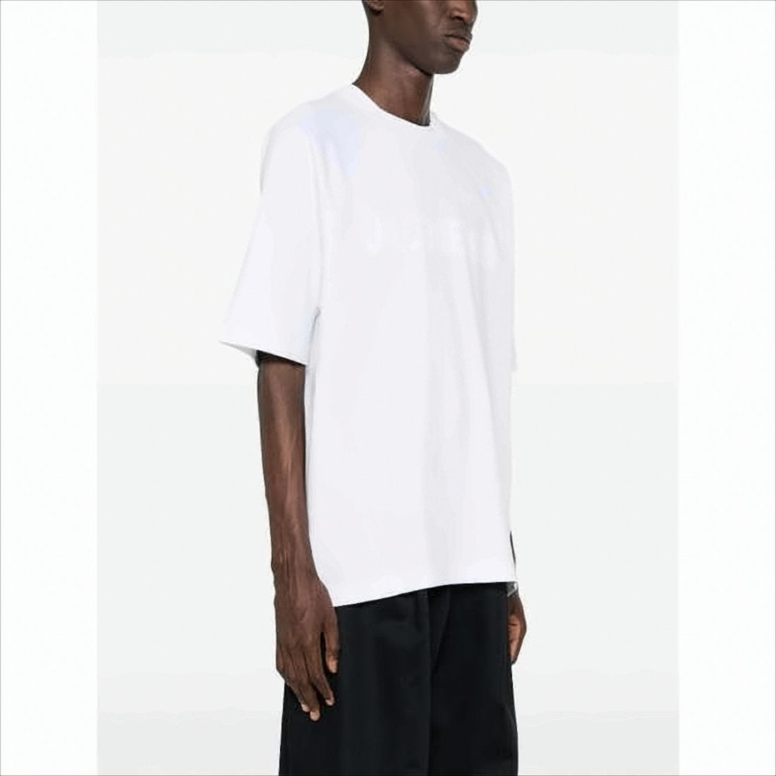 Jacquemus Minimalist White Cotton Tee With Embossed Logo