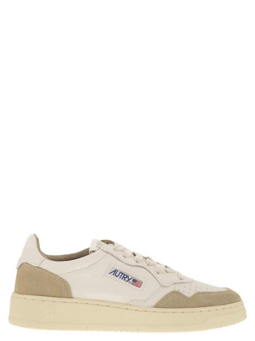 Autry Medalist Low - Two-Tone Leather Sneakers