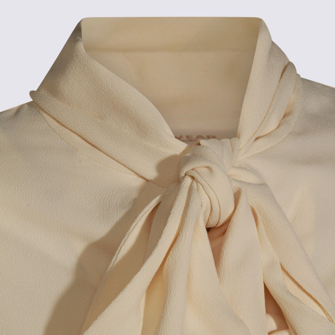 Glanshirt Long-Sleeved Cream Shirt With Tied Bow