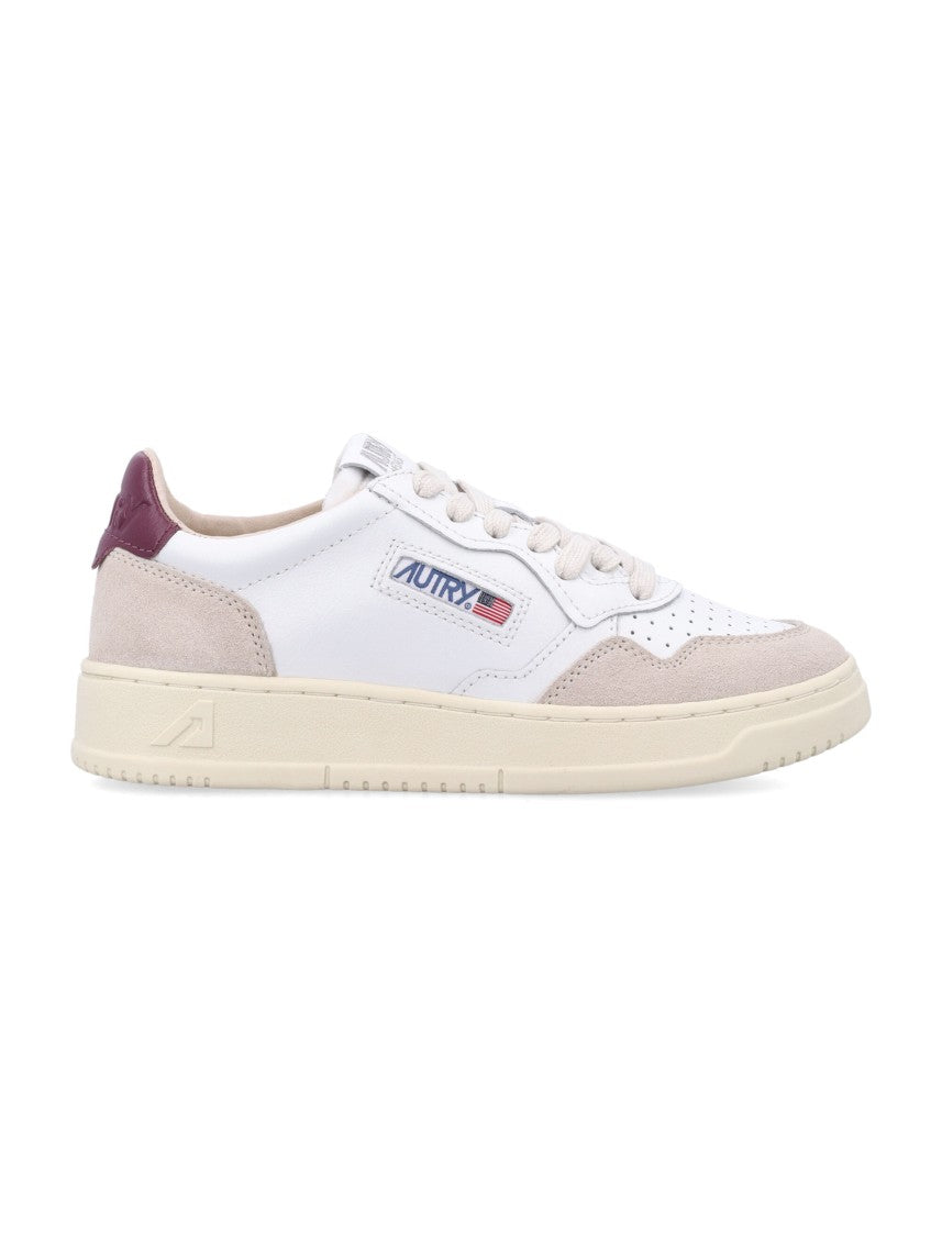 Autry Medalist Low Women’S Sneakers In White