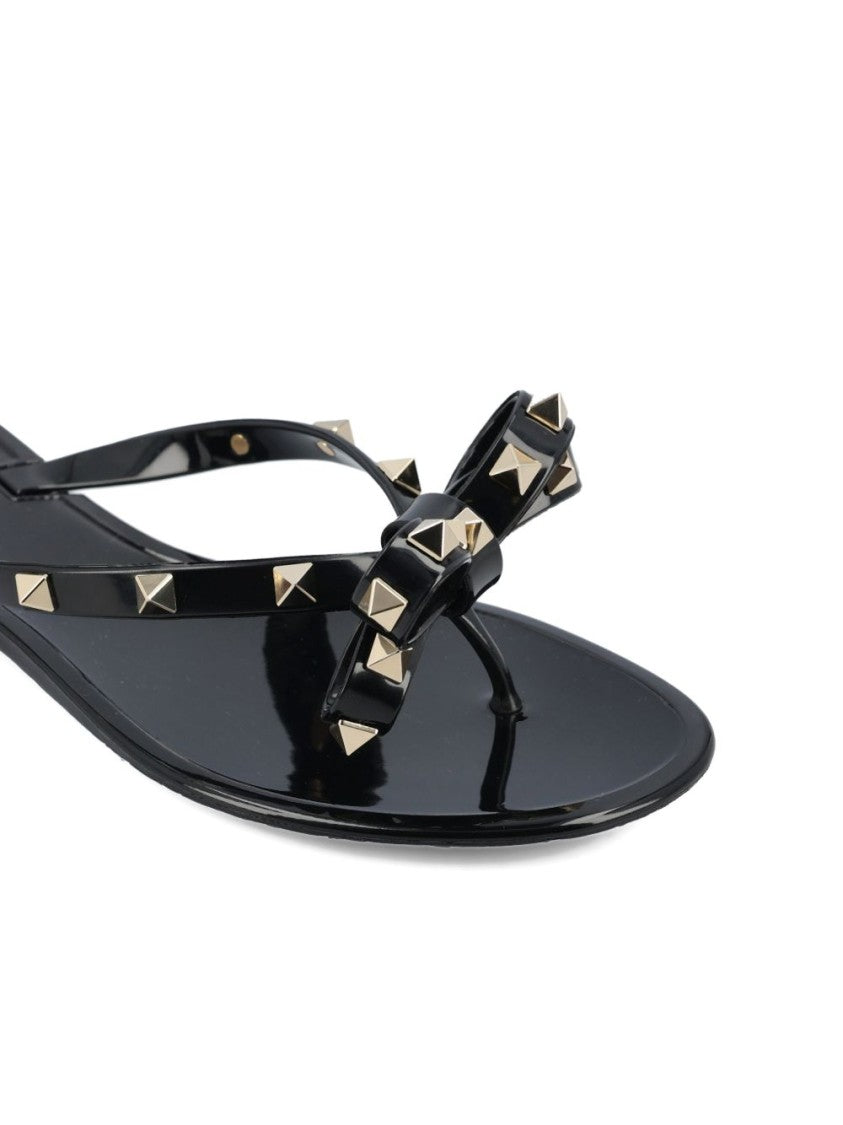 Valentino Garavani Glossy Black Flat Sandals With Pyramid Studs