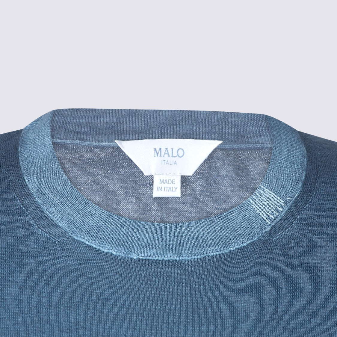 Malo Fitted Crew Neck Sweater With Ribbed Detailing