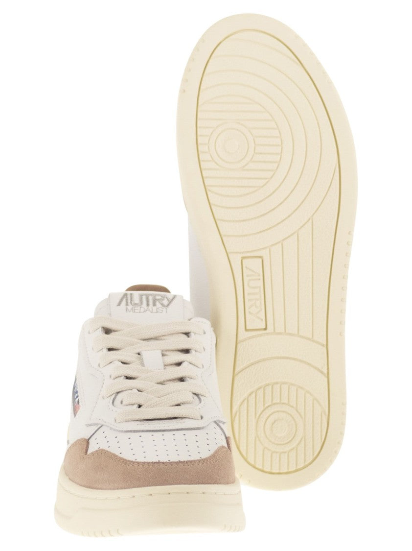 Autry Medalist Low - Leather And Suede Sneakers