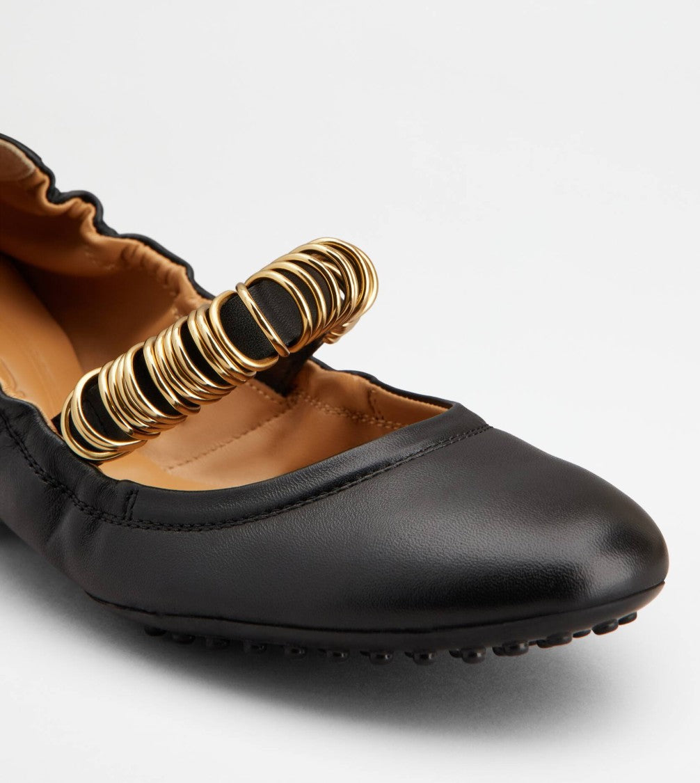 Tod's Black Ballet Flats