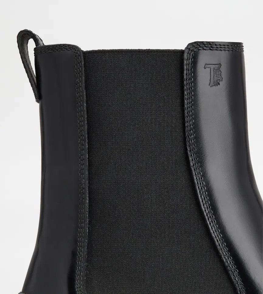 Tod's Modern Ankle Boots With Elastic Panels