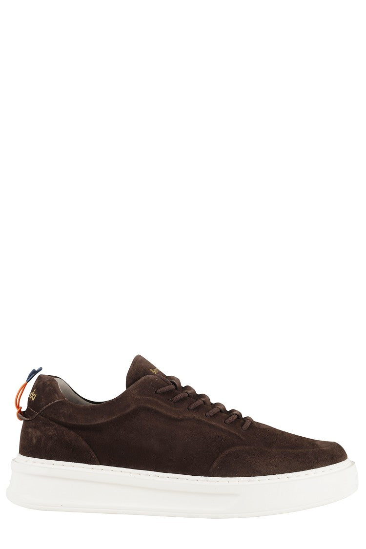 Barracuda Low-Top Brown Suede Sneakers