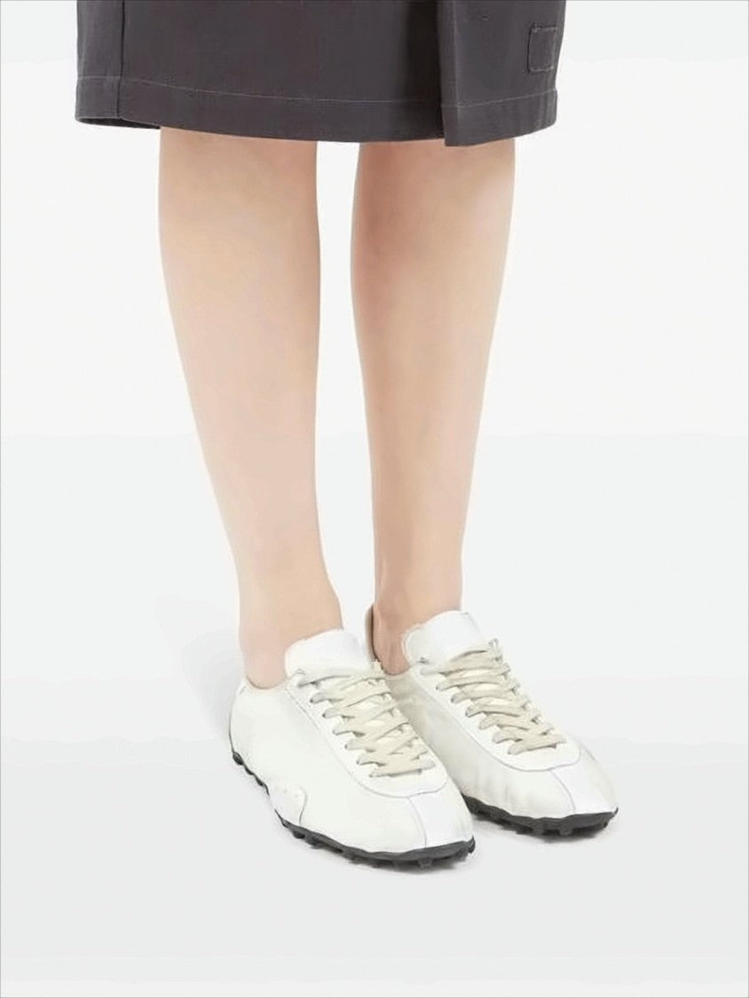Maison Margiela Low-Profile White Sneakers With Textured Sole And Suede Accents