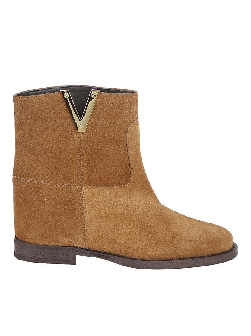 Via Roma 15 Calfskin Ankle Boots With Gold-Tone Plaque